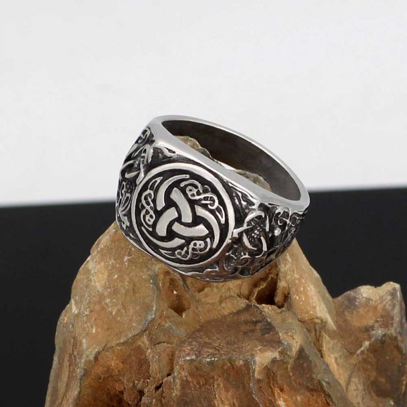 Horns of Odin Ring - Triskele Ring | Norse & Vikings Jewelry | GoodVibes7